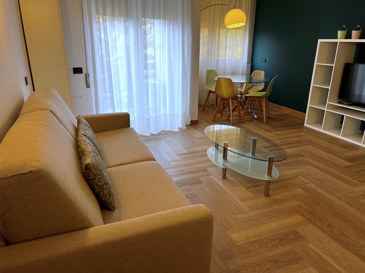 Front Lake Apartment باردولينو المظهر الخارجي الصورة