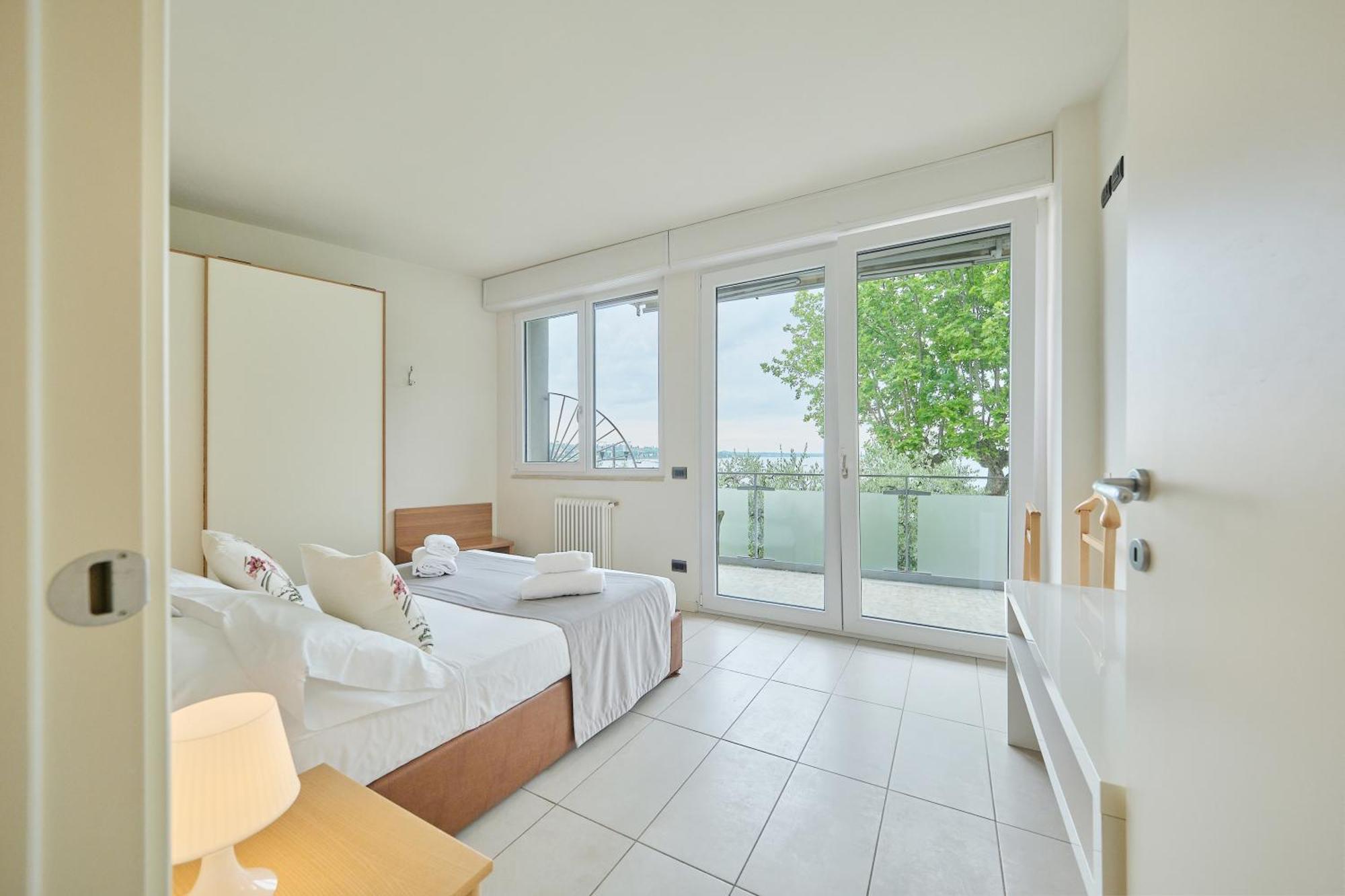 Front Lake Apartment باردولينو المظهر الخارجي الصورة