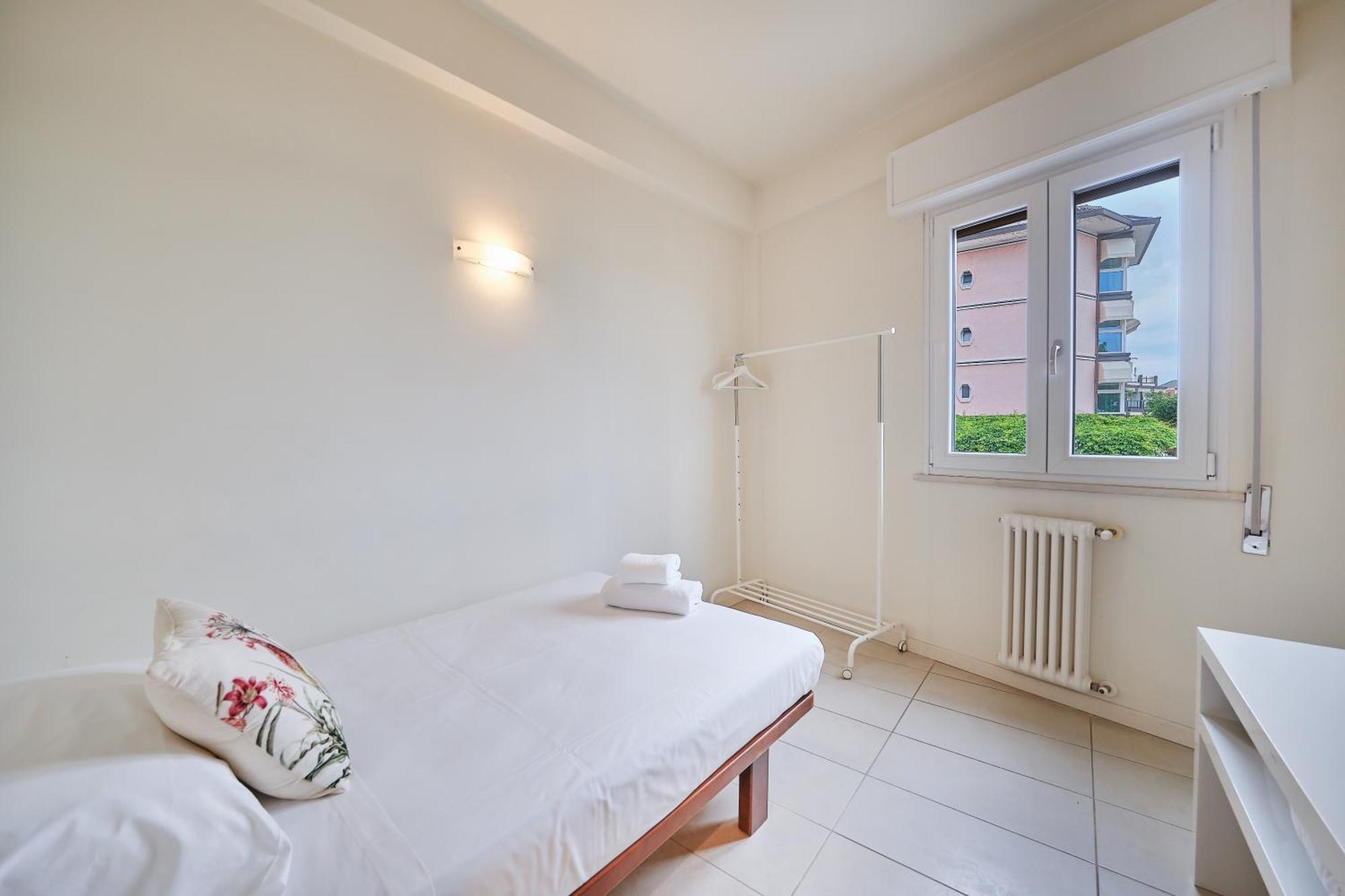 Front Lake Apartment باردولينو المظهر الخارجي الصورة